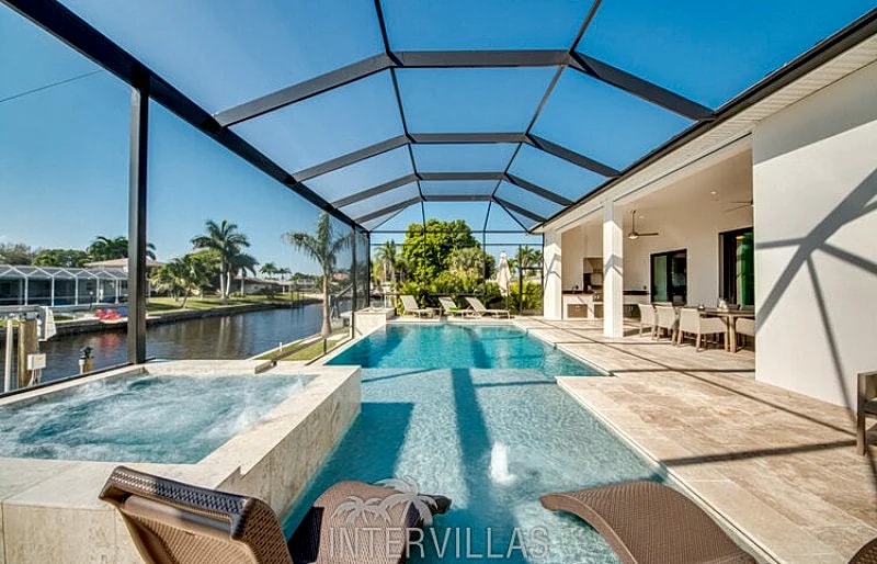 Cape Coral Vacation Homes | Villa Montclaire in Cape Coral, Florida, United States — photo 5