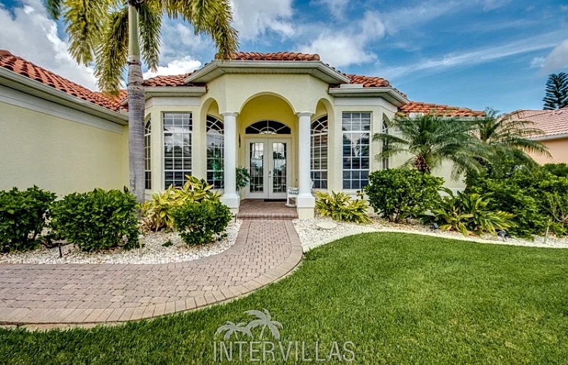 Cape Coral Vacation Homes | Villa King Palms in Cape Coral, Florida, United States — photo 3