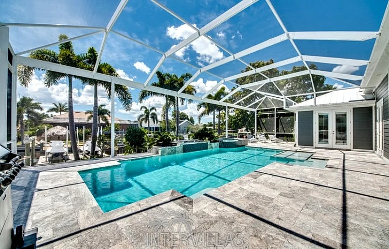 Cape Coral Vacation Homes | Villa The Keys in Cape Coral, Florida, United States — photo 3