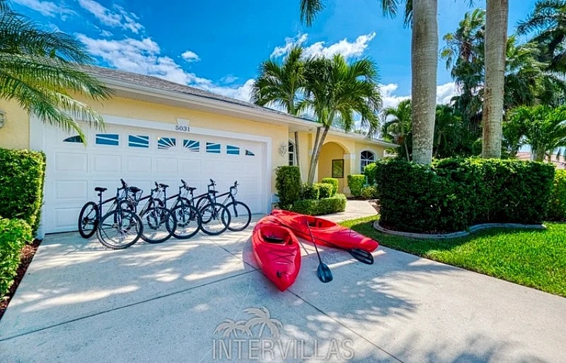 Cape Coral Vacation Homes | Villa Magic Summer in Cape Coral, Florida, United States — photo 4