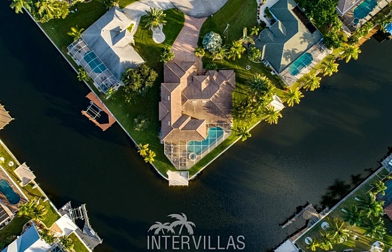 Cape Coral Vacation Homes | Villa Aurora in Cape Coral, Florida, United States — photo 3