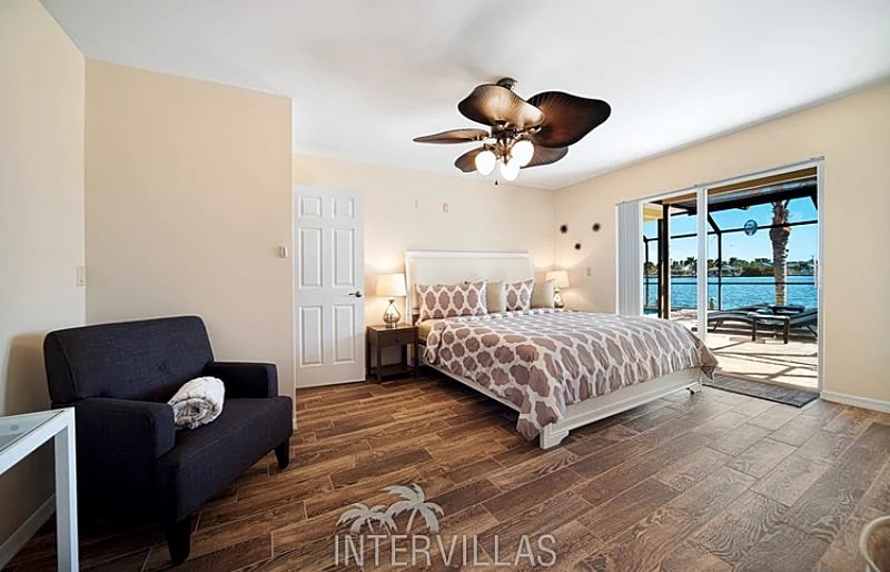 Cape Coral Vacation Homes | Villa Starfish in Cape Coral, Florida, United States — photo 4