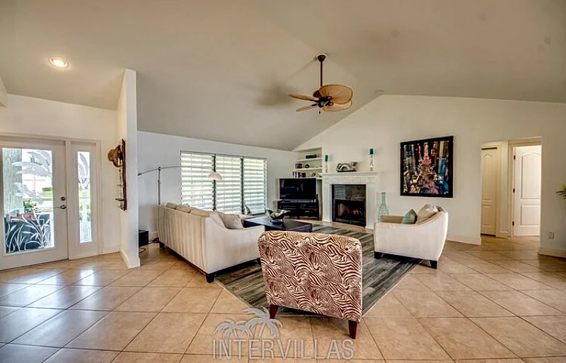 Cape Coral Vacation Homes | Villa 8Lakes in Cape Coral, Florida, United States — photo 4