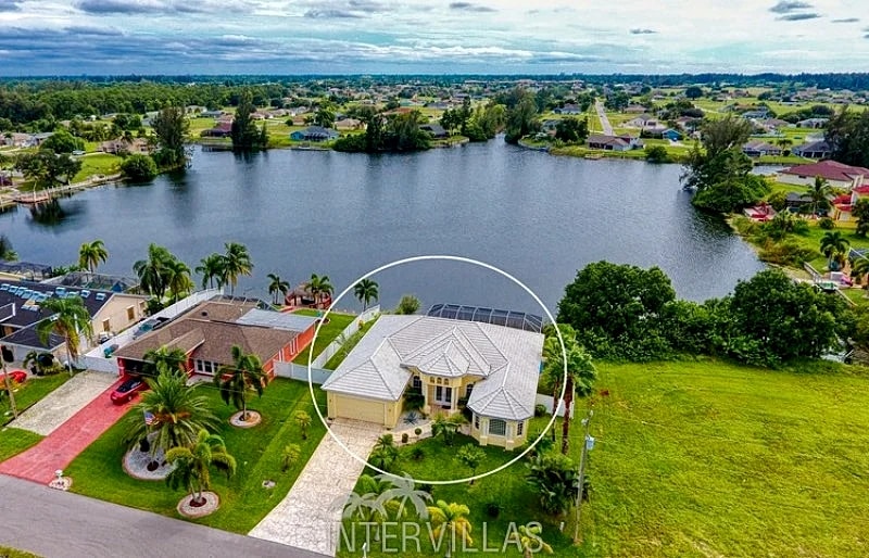 Cape Coral Vacation Homes | Villa SeaTurtle in Cape Coral, Florida, United States — photo 2