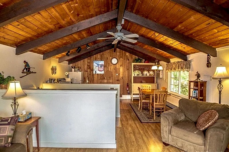 Updated Chalet - Private Setting - 5 Mi From Storyland » Intervale in Conway, New Hampshire, United States — photo 3