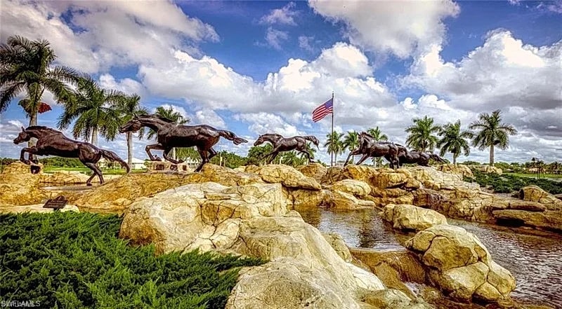 Twelve Oaks CIR | Naples Vacation Condo in Naples, Florida, United States — photo 3