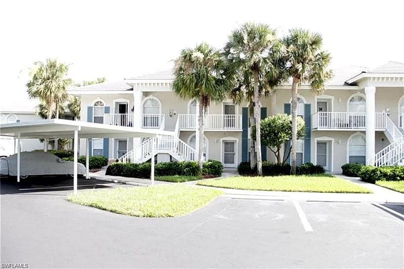 Naples Vacation Condo | Twelve Oaks CIR