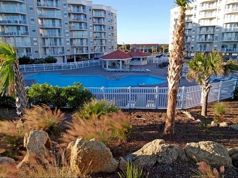 GREAT OCEAN & POOL VIEW, 2 BR/2 BATH CONDO, ST. REGIS RESORT, N. TOPSAIL BEACH in Topsail Island, North Carolina, United States — photo 3
