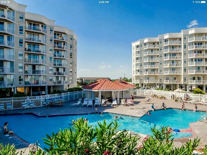 GREAT OCEAN & POOL VIEW, 2 BR/2 BATH CONDO, ST. REGIS RESORT, N. TOPSAIL BEACH in Topsail Island, North Carolina, United States — photo 4