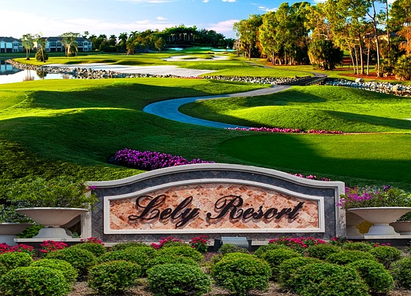 Twelve Oaks CIR | Naples Vacation Home