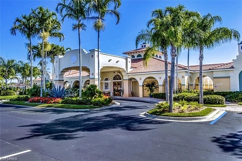 Santa Margherita RD Vacation Condo | Bonita Springs Rentals in Bonita Springs, Florida, United States — photo 4