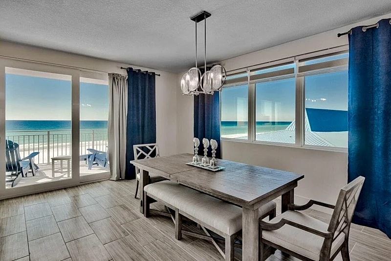 Blu 407 in Okaloosa Island, Florida, United States — photo 3