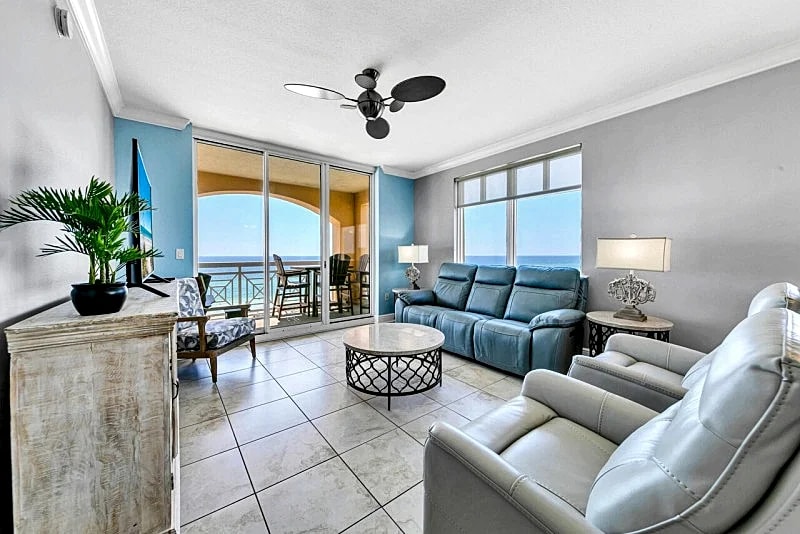 Azure 618 in Okaloosa Island, Florida, United States — photo 3