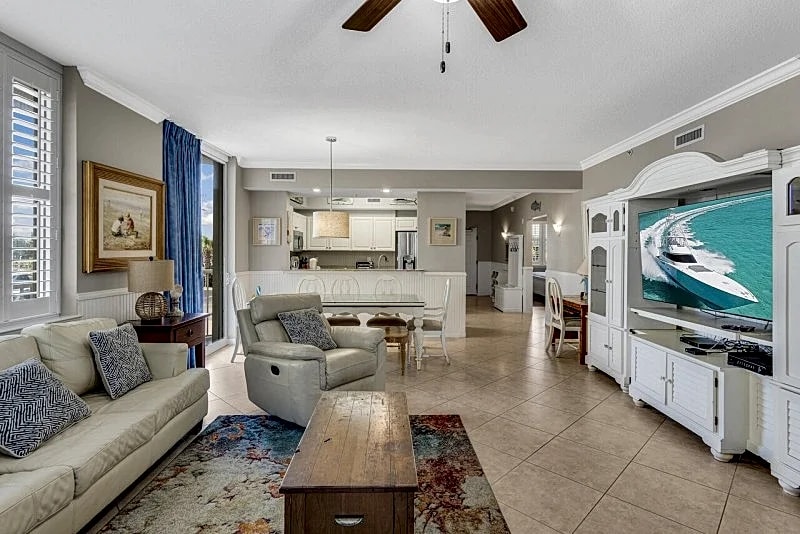 Destin West Heron L-09 in Okaloosa Island, Florida, United States — photo 2