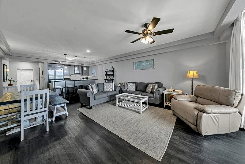 Destin West Heron PH-08