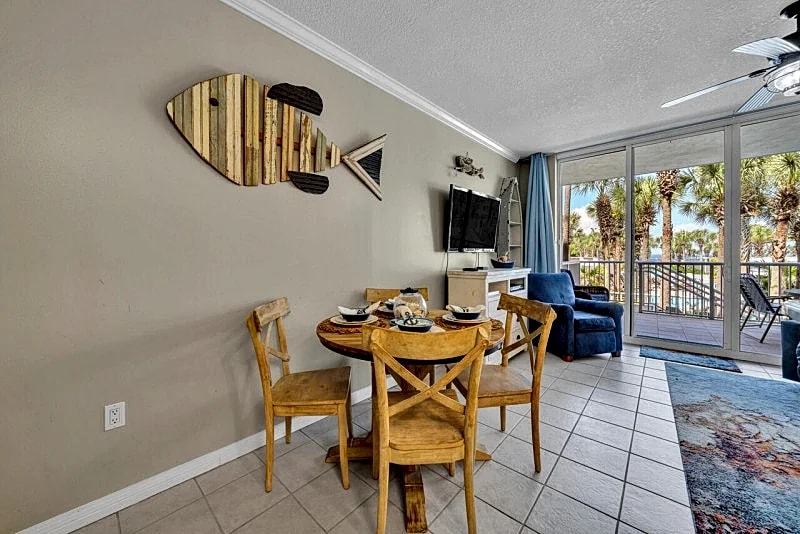 Destin West Pelican L-04 in Okaloosa Island, Florida, United States — photo 3