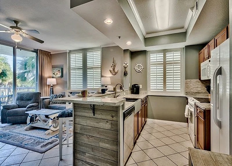 Sandpiper L01 Updated in 2020 2 BR 2 Bath Sandpiper Ground Floor Condo in Okaloosa Island, Florida, United States — photo 2