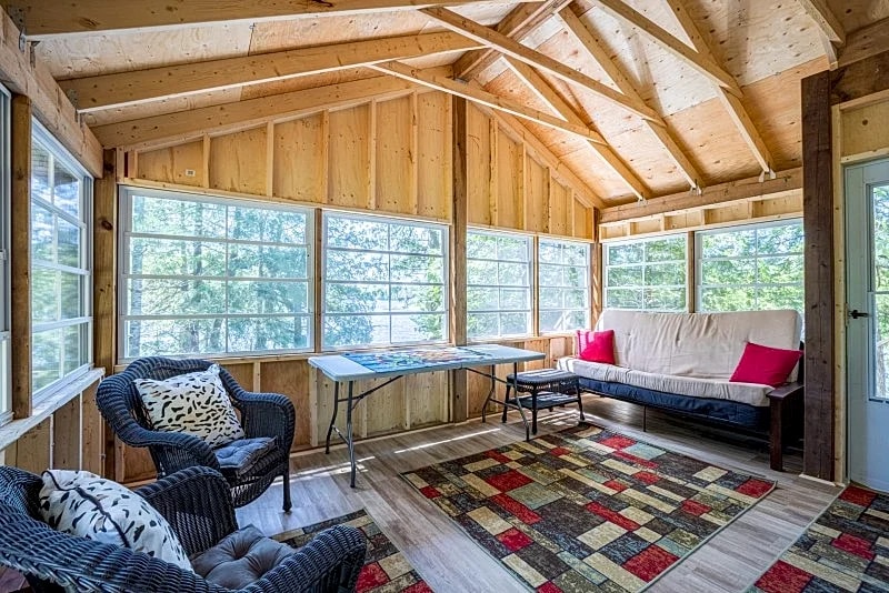 Bear Lake Cottage #499, 2-BR, 1-BA in Burk's Falls in McMurrich, Ontario, Canada — photo 4