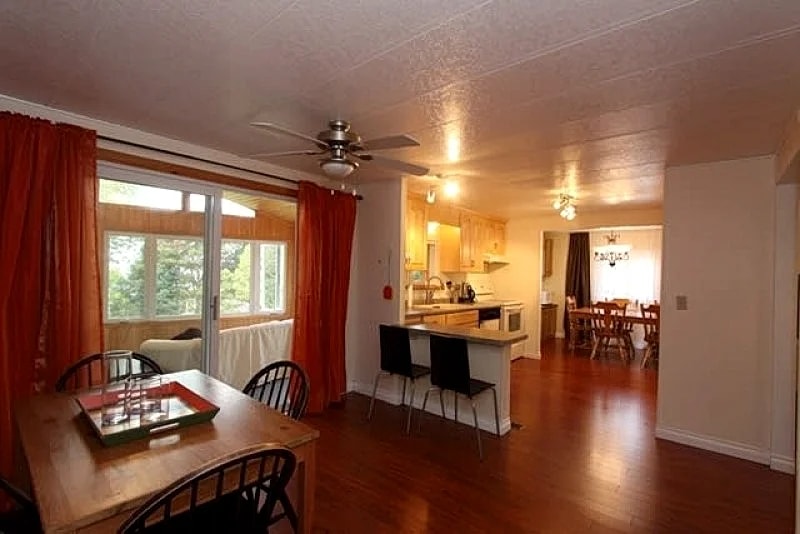 Georgian Bay Cottage #1624, 4-BR, 2-BA, Wiarton in Wiarton, Ontario, Canada — photo 5