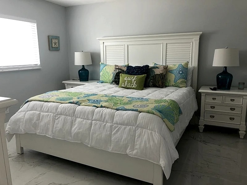 Cozy & Charming Waterfront Condo - Marathon in Marathon, Florida, United States — photo 4