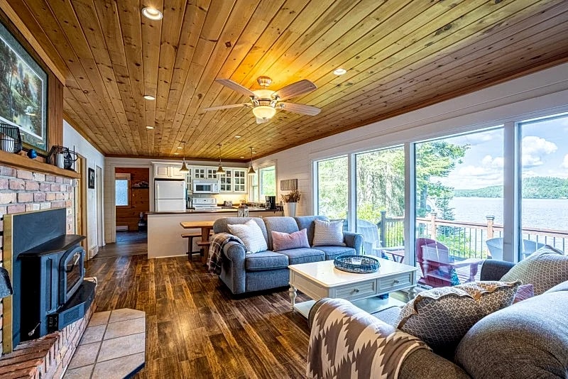 Muskoka Waterfront Cottage #328, Lake of Bays in Lake Of Bays, Ontario, Canada — photo 3