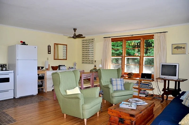Muskoka Cozy 3 BR, 1-BA Cottage #314 in Lake of Bays in Lake Of Bays, Ontario, Canada — photo 5