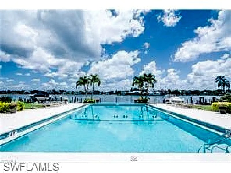 Gulf Shore Blvd Vacation Condo | Florida Vacation Homes in Naples, Florida, United States — photo 2