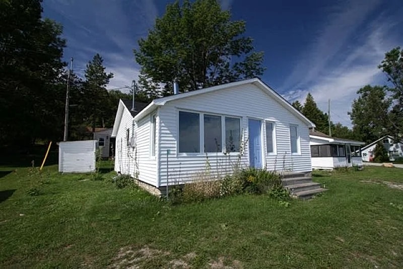 Georgian Bay Waterfront Cottage #1727 in Lion's Head