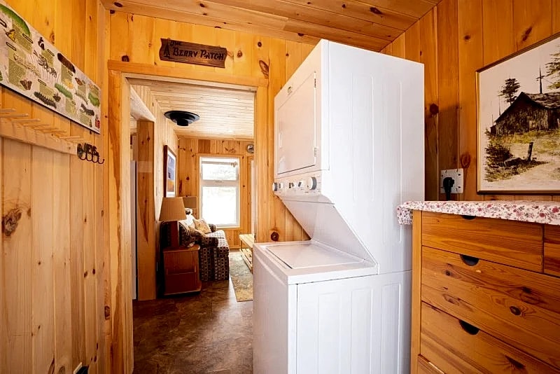 Horseshoe Highlands Waterfront Cottage #613 - Ontario in Minden Hills, Ontario, Canada — photo 5