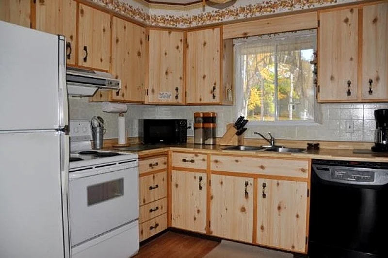 Cottage #834 in South Algonquin, Ontario, Canada — photo 3