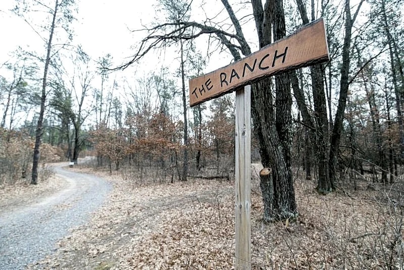 SECLUDED RUSTIC RETREAT - PET FRIENDLY in Nekoosa, Wisconsin, United States — photo 3