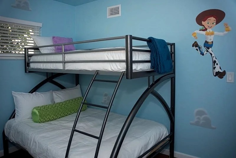 MagicwayVillas + Paradise Pier + 5 Bedroom + 3 Bath + Private Pool in Anaheim, California, United States — photo 5
