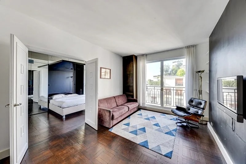 1 Bedroom Champs Elysées MONTAIGNE