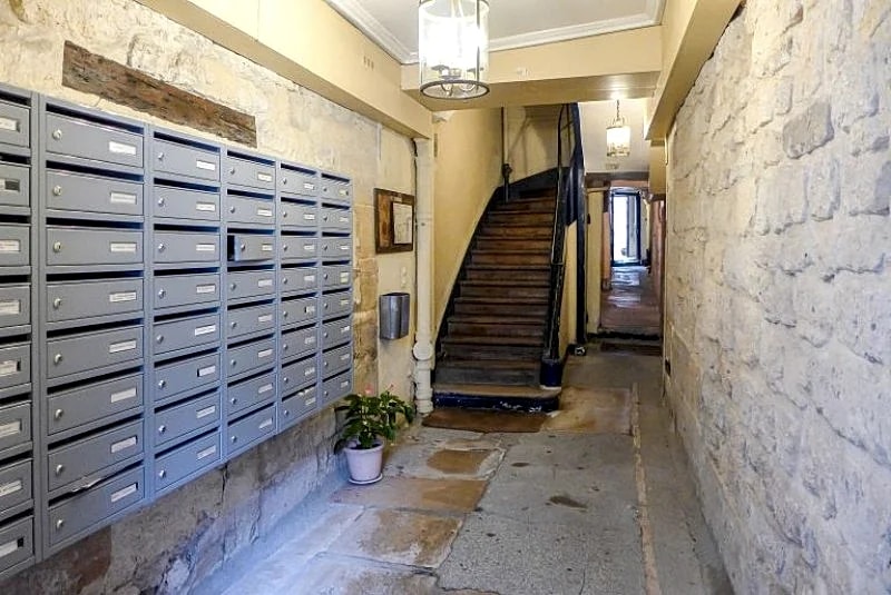 Studio NOTRE DAME DE NAZARETH in Rue Notre Dame De Nazareth, Paris, France — photo 5