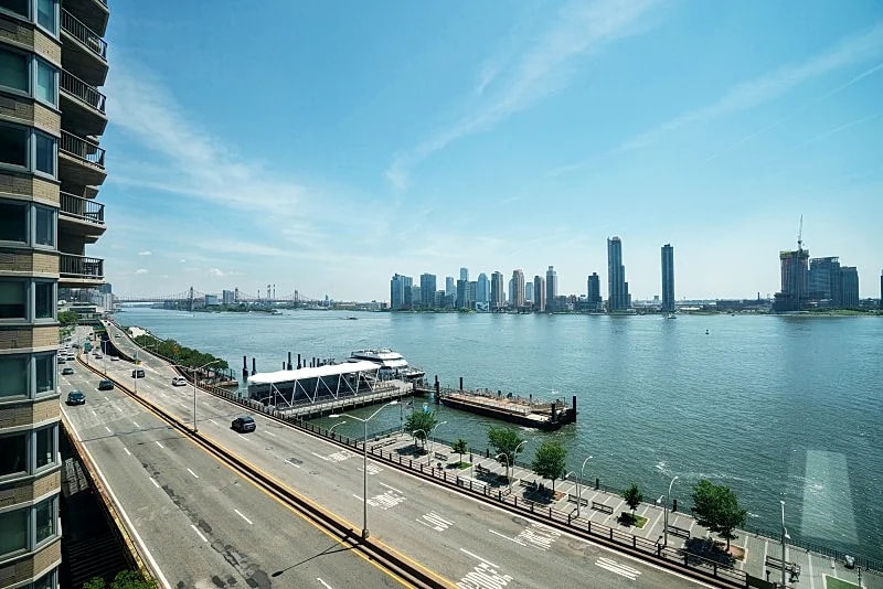 3 BEDS 2 BATHS - MURRAY HILL in New York City, New York, United States — photo 4
