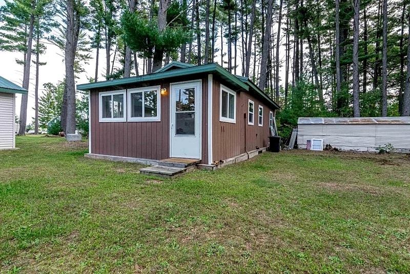 A PAIR OF COZY CABINS WITH PRIVATE PIER ON LAKE PETENWELL in Arkdale, Wisconsin, United States — photo 2