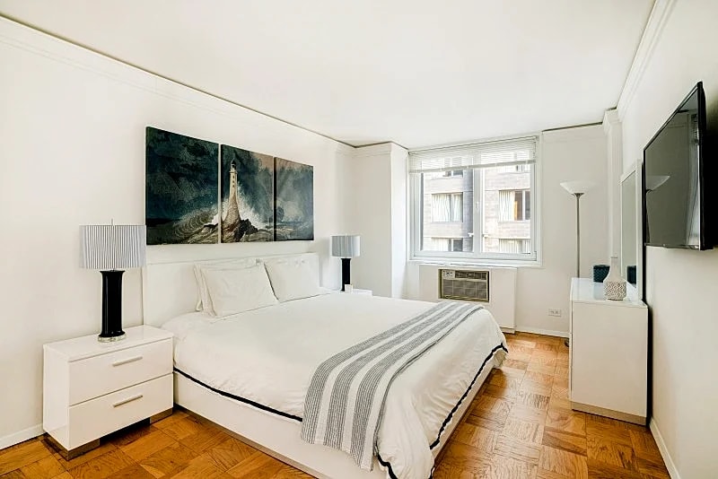 COLUMBUS CIRCLE: 2 BEDS 2 BATHS WITH PRIVATE BALCO in New York City, New York, United States — photo 5