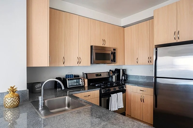 MIDTOWN WEST 2 BEDROOM - 47TH ST AND 8TH AVENUE in New York City, New York, United States — photo 4