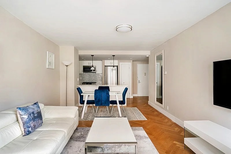 UPPER EAST SIDE - LUXURY 1 BEDROOM APARTMENT in New York City, New York, United States — photo 4