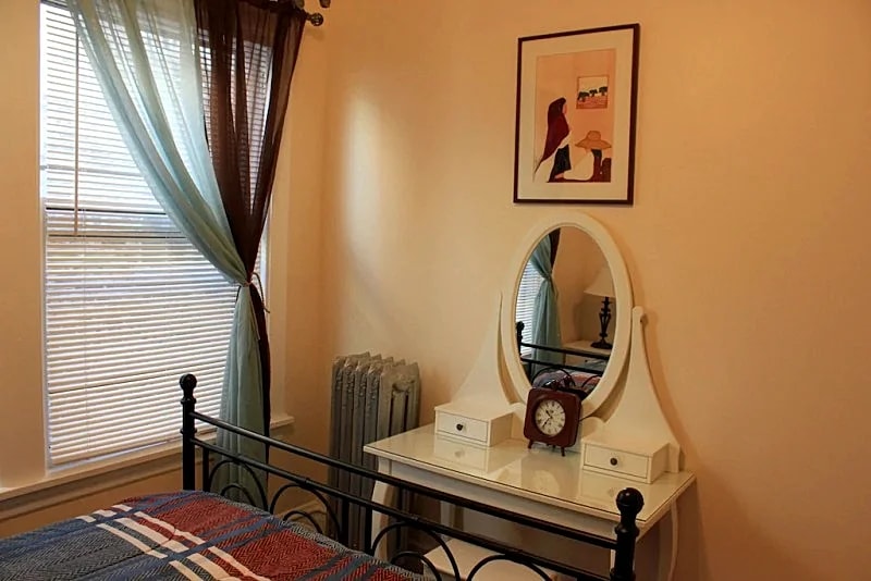 QUIET COMFORT WITH ARTSY THEME in Chicago, Illinois, United States — photo 5