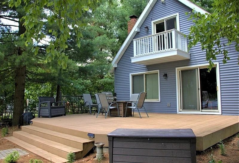 LAKE CAMELOT HOME WITH PONTOON RENTAL, MINUTES FROM SAND VALLEY GOLF RESORT - PET FRIENDLY in Nekoosa, Wisconsin, United States — photo 3