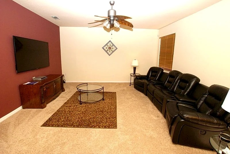 Orlando Charm - With Private Pool On Large Corner Plot in Davenport, Florida, United States — photo 5
