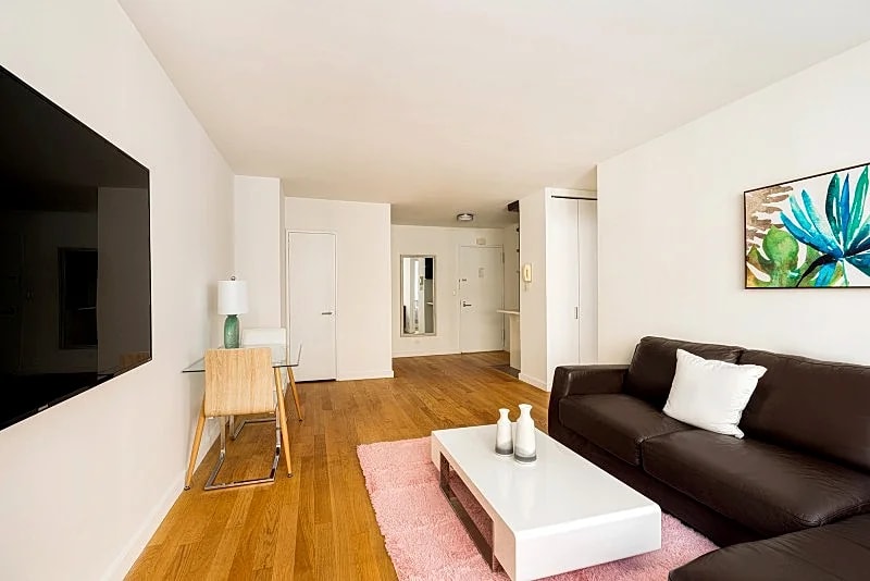 COLUMBUS CIRCLE: 1 BEDROOM APARTMENT in New York City, New York, United States — photo 5
