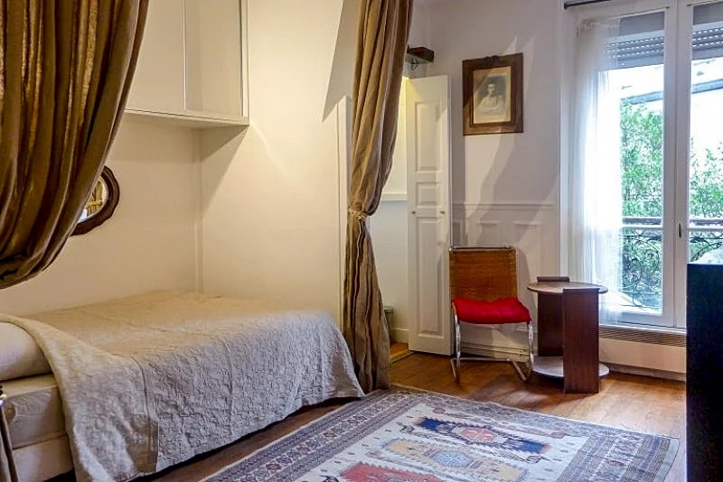 Studio Montmartre TARDIEU in Rue Tardieu, Paris, France — photo 4