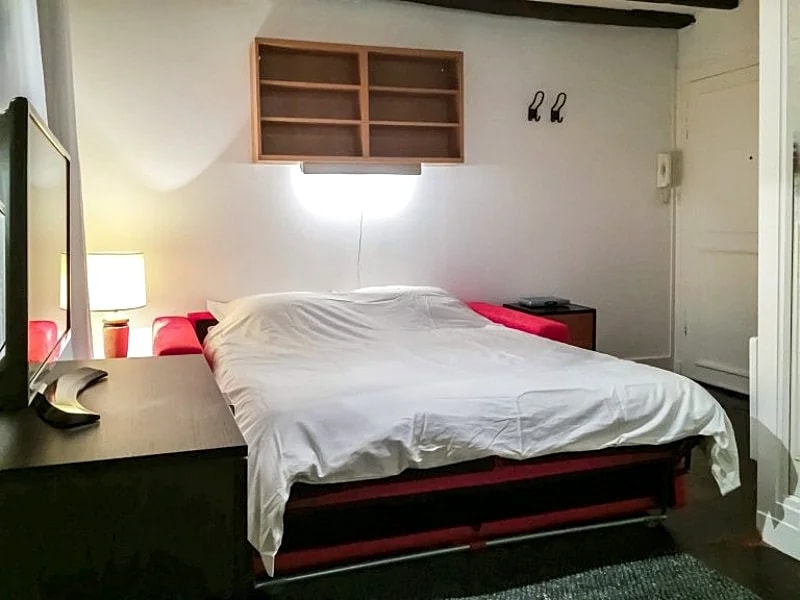 Studio Invalides GRENELLE in Rue De Grenelle, Paris, France — photo 4