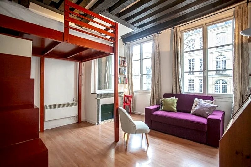 FOURCY lovely nest in the heart of lively Marais in Rue De Fourcy, Paris, France — photo 4