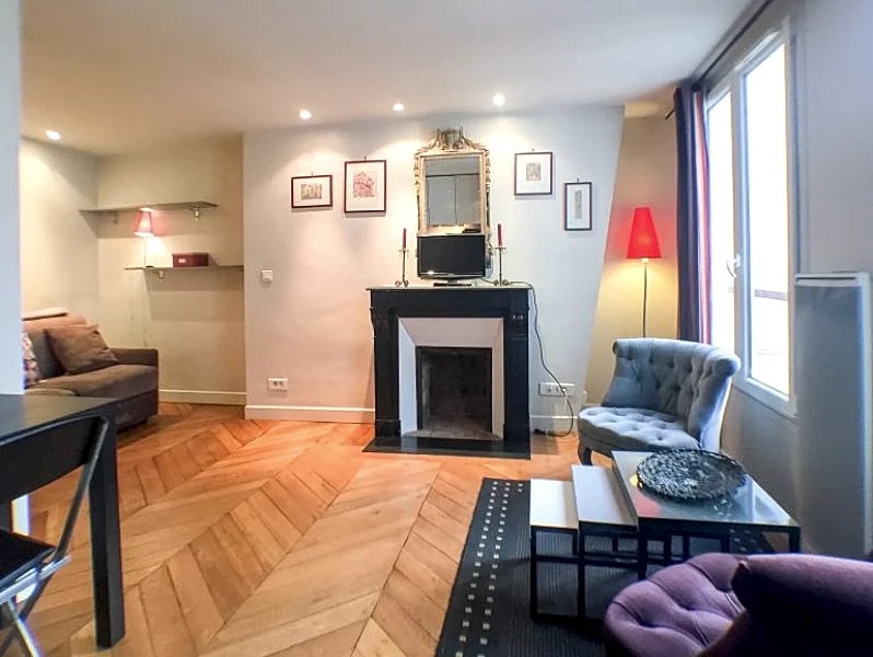 CHERCHE MIDI charming studio steps from Bon Marché Mall and Rue de Rennes