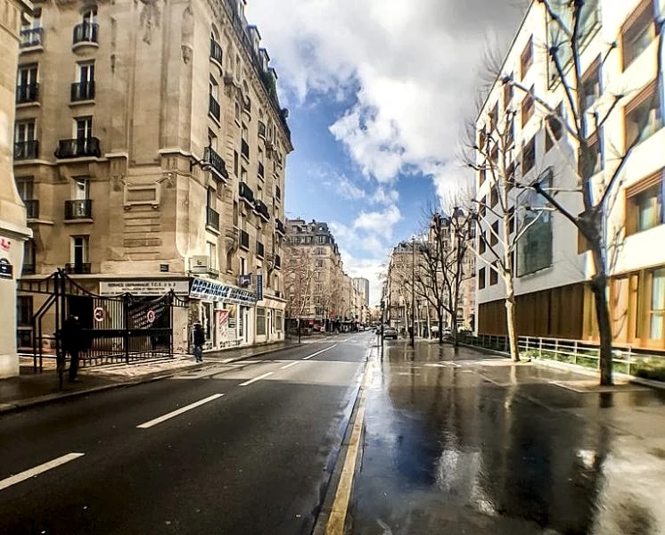 ENTREPRENEURS large studio with terrace near in lively Commerce street in 75 Rue Des Entrepreneurs, Paris, France — photo 4