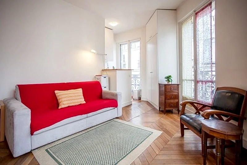 Studio Louvres Museum SAINTE ANNE in Rue Sainte-Anne, Paris, France — photo 4