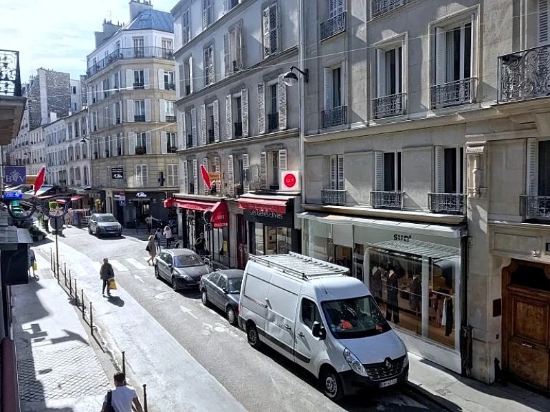 Studio Place de Ternes PONCELET 105 in Rue Poncelet, Paris, France — photo 2